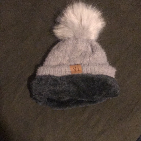 ViGrace Slouchy Knit Hat - Picture 3 of 3